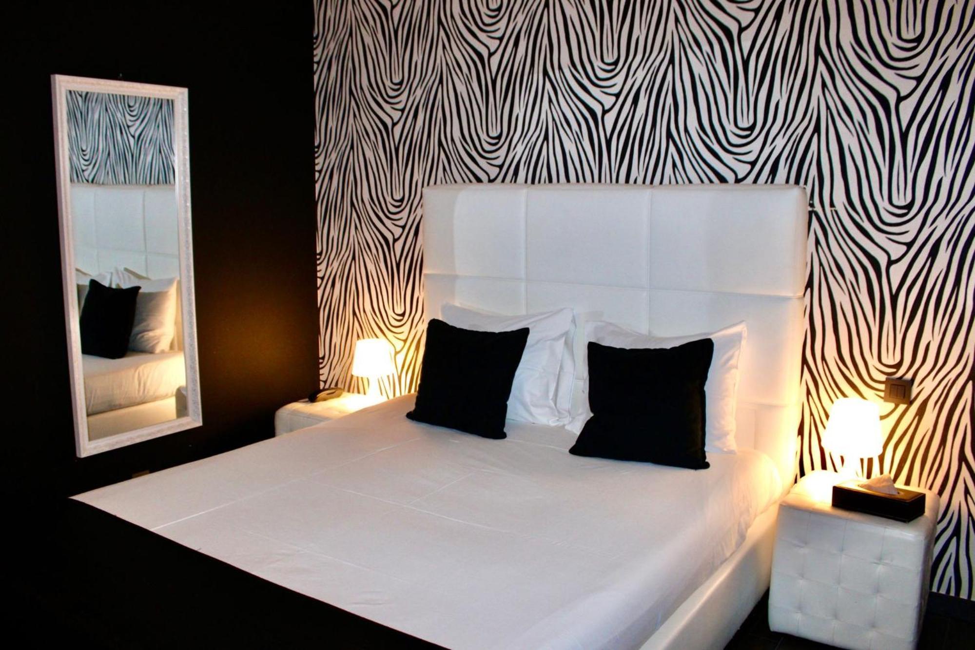 V E R O N E - Rooms & Suites - Liege - Rocourt Экстерьер фото